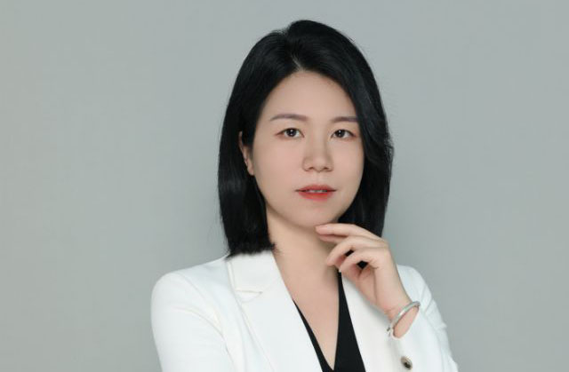 Winnie Zhou